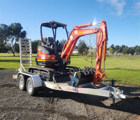 mini excavator hire geelong|geelong hire equipment.